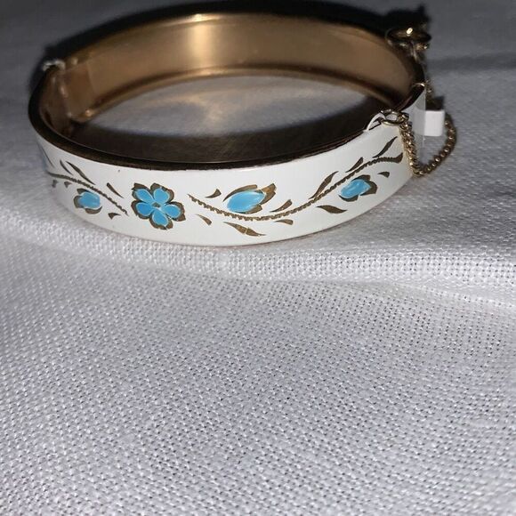 Vintage Gold Bangle Floral Enamel Hinge Bracelet - Picture 1 of 14
